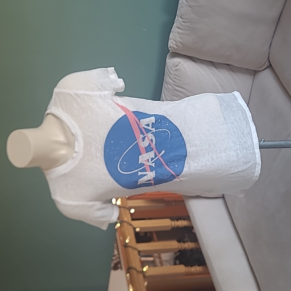 NASA XS tshirt